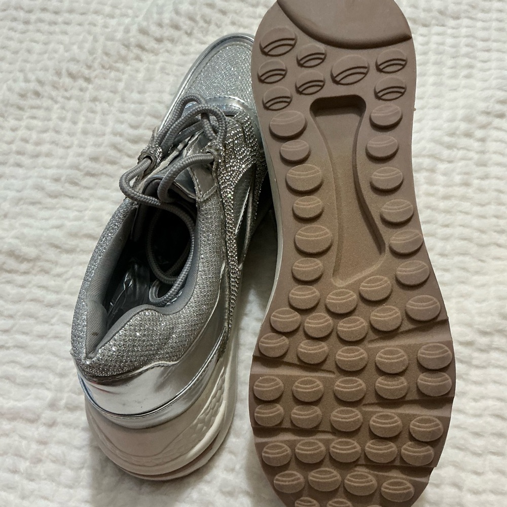 Steve Madden Metallic Silver Women's Sneakers - Picture 5 of 5